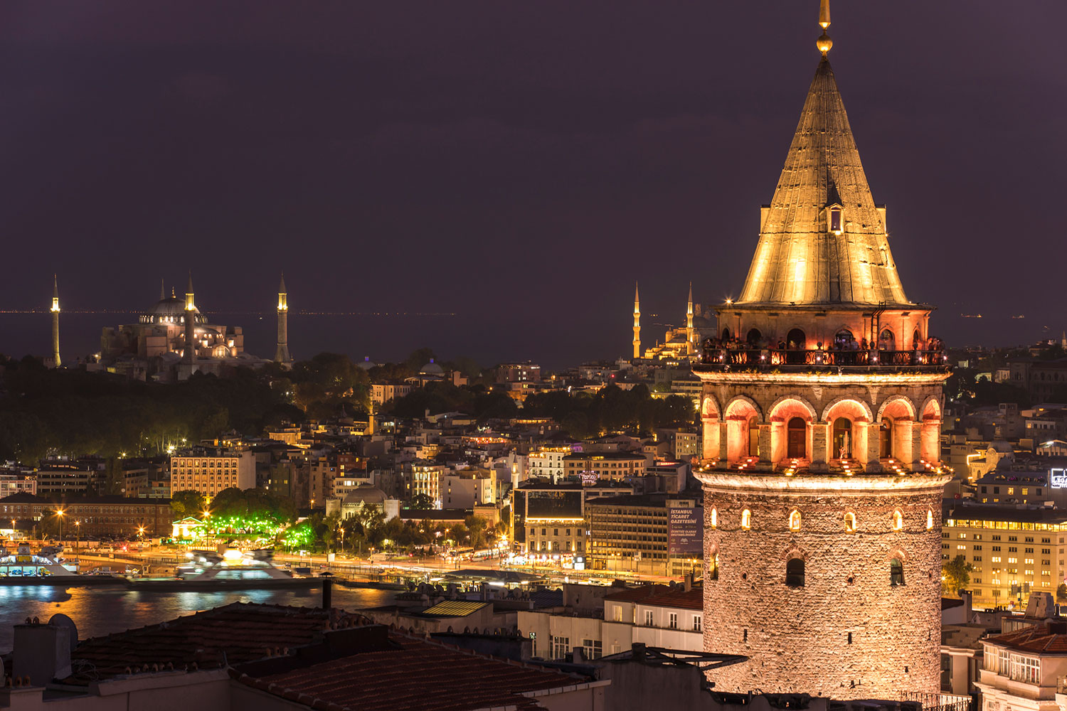 İstanbul-Galata-Tower-Night.jpg