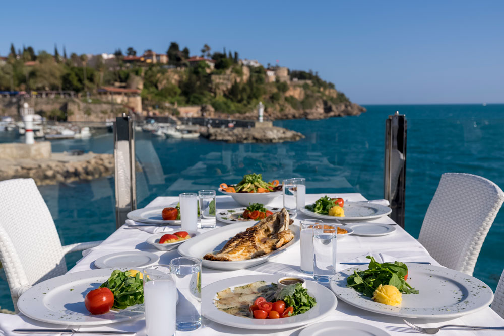 Antalya-Dinner-Table.jpg
