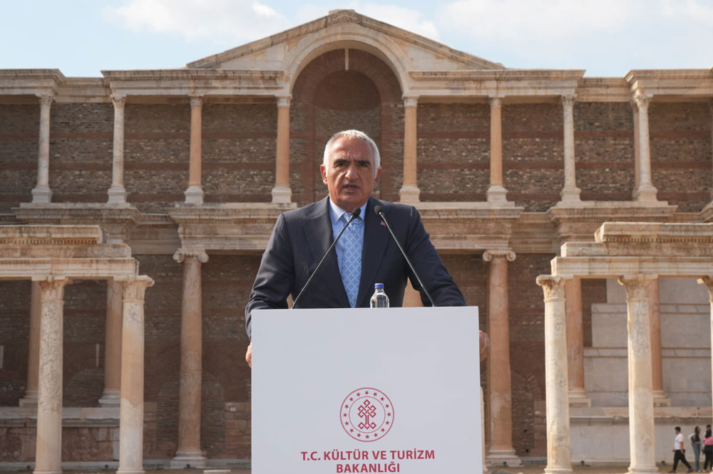 Mehmet-Nuri-Ersoy--Minister-of-Culture-and-Tourism-3.jpg