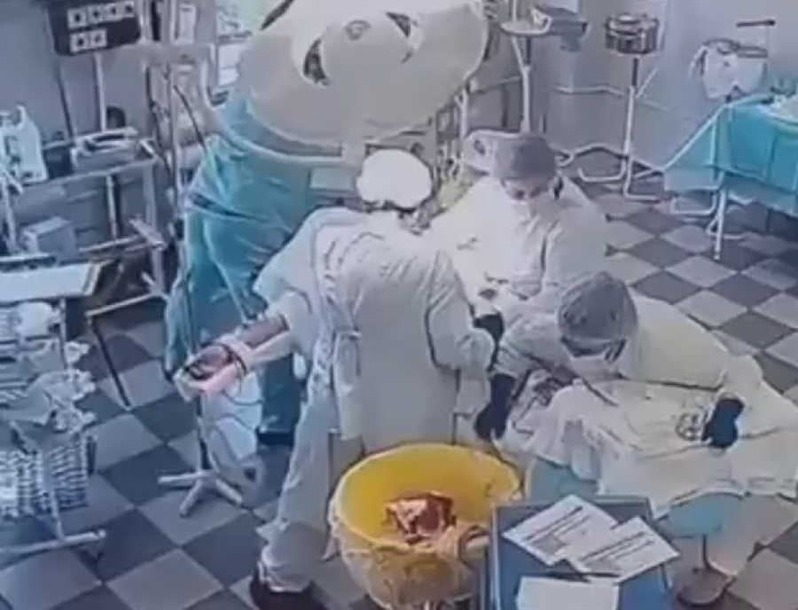 Хирурги оперировали пациента во время сильнейшего землетрясения на Камчатке (видео)