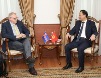 Руслан Казакбаев встретился с послом Исландии в Кыргызстане