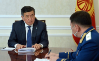 Сооронбай Жээнбеков принял генпрокурора Кыргызстана