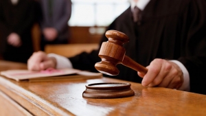 Суд привлек правительство к делу о переименовании улицы Шабдан Баатыра