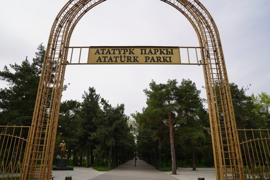 Уберут ли особняки и многоэтажки с территории парка им. Ататюрка в Бишкеке?