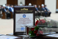 В кабмине наградили ряд граждан за вклад в развитие страны
