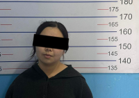 Ролик, где мать избивает своего ребенка в Бишкеке, привел ее в милицию (видео)