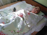 Кыргызстанка в крайне тяжелом состоянии из-за онкологии: семья просит оказать помощь (фото)