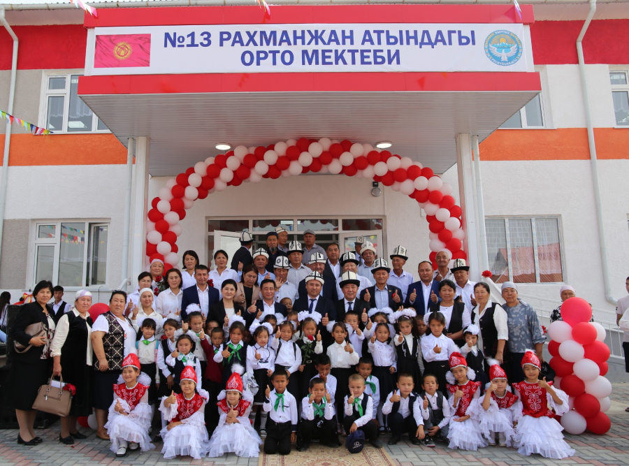 Кудайберген Базарбаев открыл новую школу в селе Шалка Ноокенского района