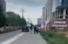 Тротуары в Бишкеке не для пешеходов (видео)