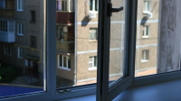 Дело о выброшенной из окна девушке в Кара-Балте: мужчина отрицает свою вину