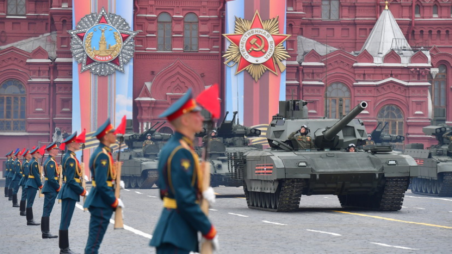 «Ведомости»: Садыр Жапаров, вероятно, станет единственным иностранным президентом на параде Победы в Москве