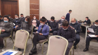 Кыргызстанским милиционерам рассказали, как правильно и культурно общаться по телефону
