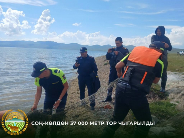 https://vesti.kg/media/k2/items/cache/144a64fda5863d7d29fa175ba9e58a8d_L.jpg