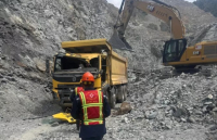 На месторождении в Терек-Сае в результате камнепада погиб водитель грузовика