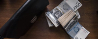 Чиновнику из акимиата перечислили 5 тысяч сомов на обед, мэр Бишкека возмутился