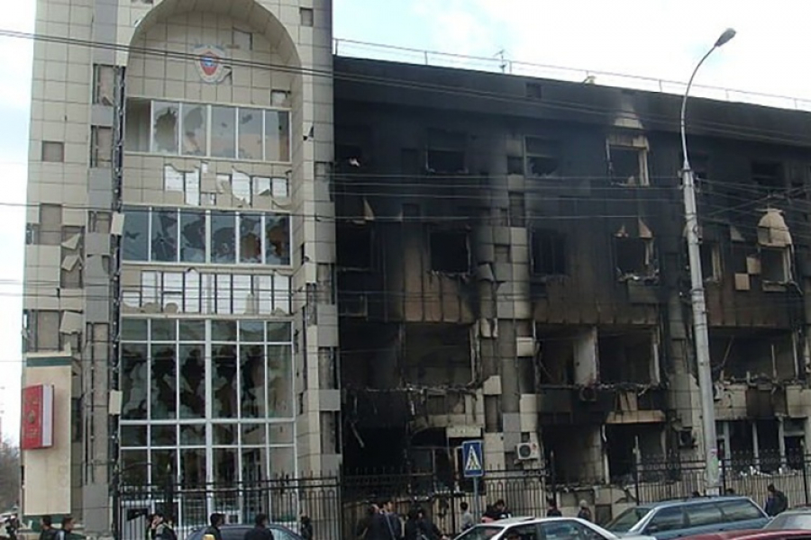 Институт омбудсмена: 13-летнюю девочку изнасиловали в сгоревшем здании Генпрокуратуры. Правоохранители не реагируют