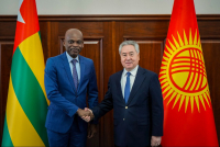 Жээнбек Кулубаев обсудил с тоголезским коллегой перспективы развития двустороннего сотрудничества
