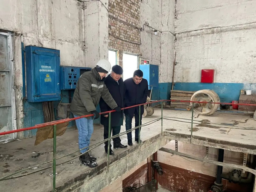 Глава Минэнерго проверил готовность ТЭЦ Бишкека к холодам
