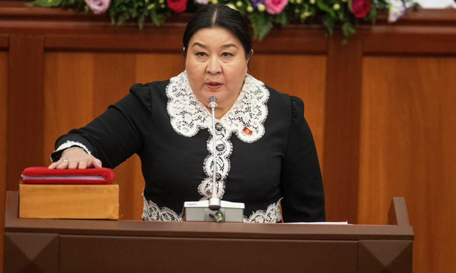 Депутат ЖК: В селах, где проживают лица другой национальности, необходимо усилить обучение кыргызскому языку