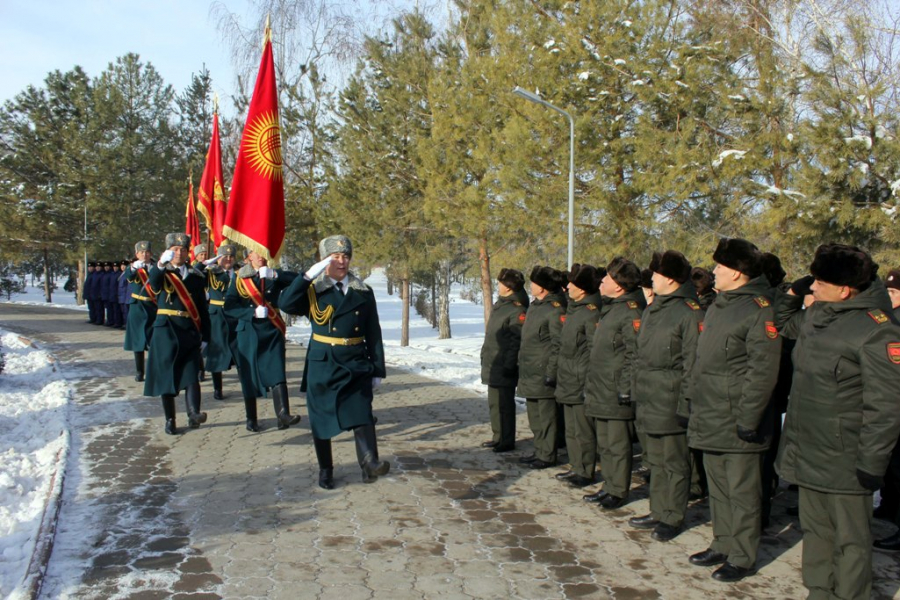Митинг, посвященный Дню защитника Отечества, прошел в Бишкеке - фото