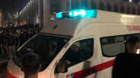 Еще 169 пострадавших во время беспорядков в Бишкеке обратились в больницы за сутки