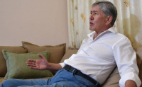 Наццентр по предупреждению пыток: У Алмазбека Атамбаева травмирована нога