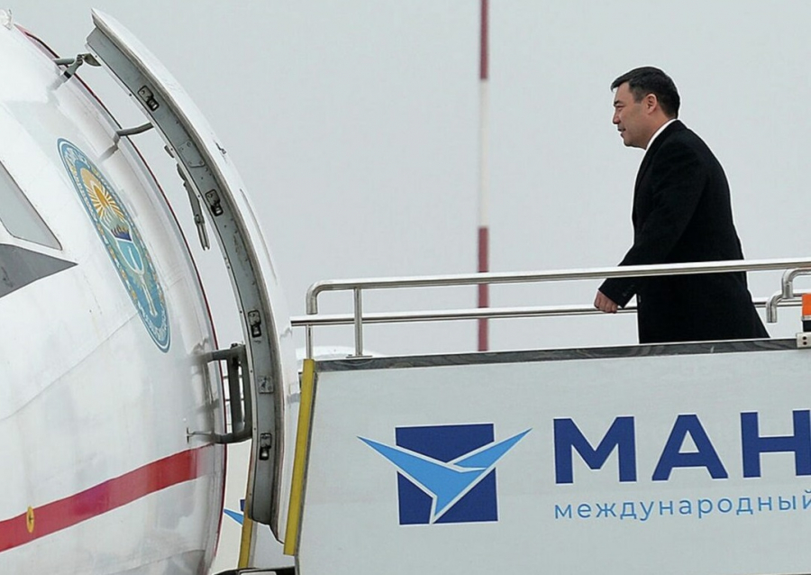 Садыр Жапаров вылетел на саммит ШОС в Казахстан. Состав делегации