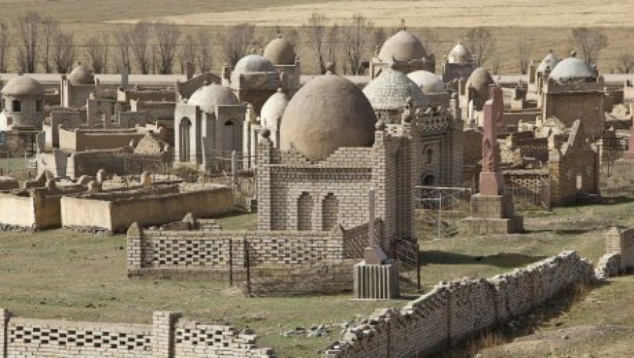 В Кыргызстане разработают единый дизайн кладбищ
