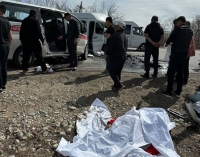 В страшной аварии на Иссык-Куле погибли три человека - видео