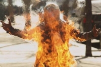 Мать-одиночка намерена сжечь себя и двоих детей перед Белым домом