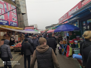 На Ортосайском рынке прошел рейд по выявлению детей-попрошаек
