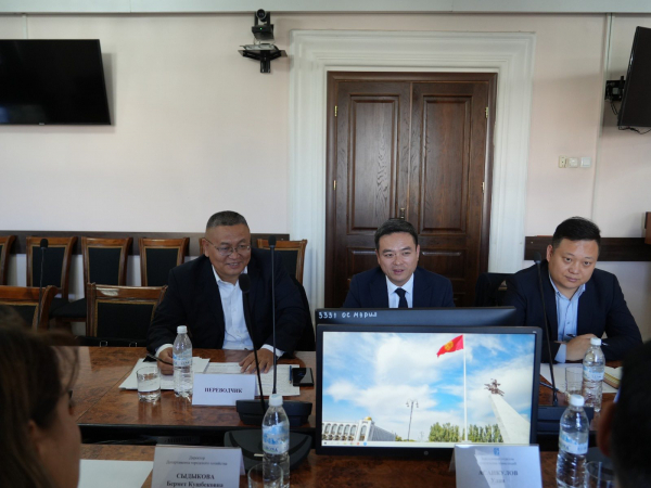 Власти Бишкека обсудили вопросы водоснабжения с бизнесменами из Китая