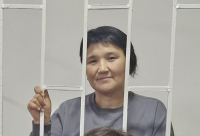 Рите Карасартовой разрешили выехать в больницу для снятия швов