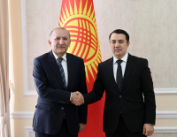 Марлен Маматалиев и Посол Узбекистана обсудили политико-экономические связи между странами