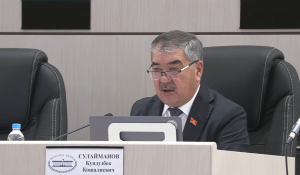 Медведи из лесного парка «Алатай» нападают на жителей близлежащих сел