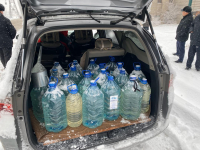 Борьба со стихийной торговлей ГСМ в Бишкеке. В ходе рейда конфисковано 240 литров