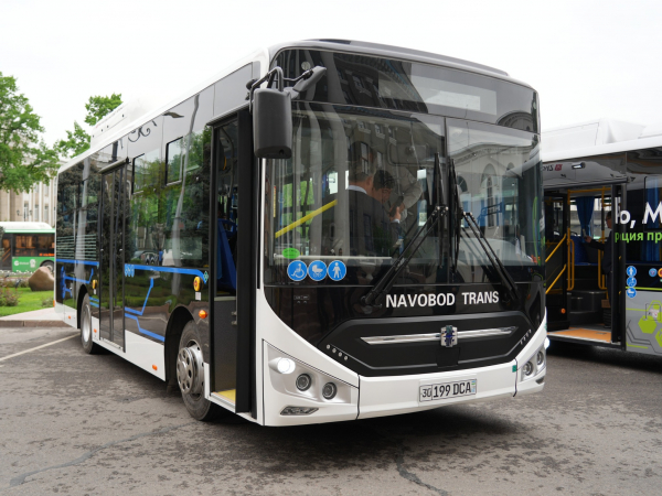 В Бишкеке представили новые образцы автобусов для жилмассивов (фото)