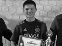 В Баткене скончался 19-летний футбольный тренер