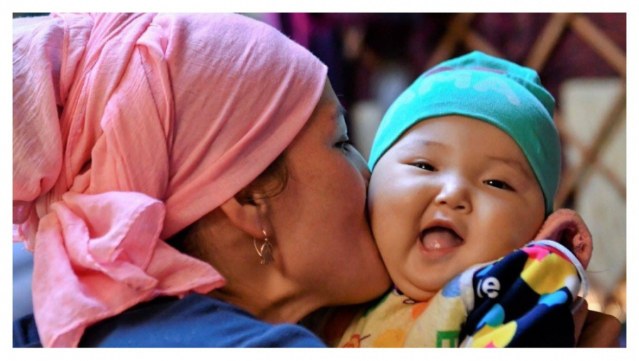 День матери в Кыргызстане: цифры и факты