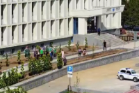 В Оше высадили декоративные растения из Италии