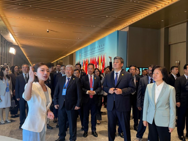 Кыргызстан укрепляет практическое сотрудничество с Китаем