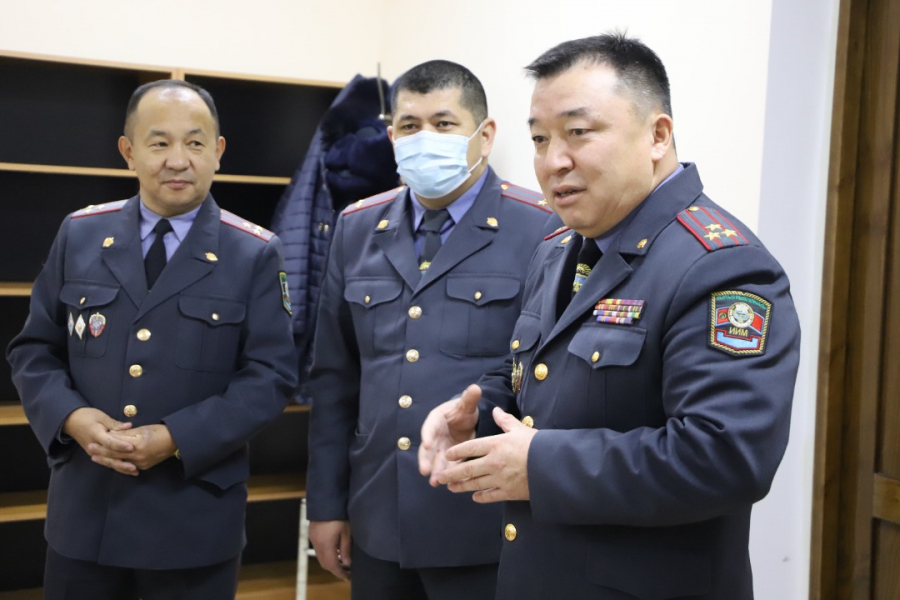 Замглавы МВД отметил, что милиционерам необходимо качественно вести делопроизводство на кыргызском языке