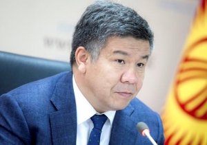Искендер Гайипкулов: Алмамбет Шыкмаматов собирает фракцию в 11 часов