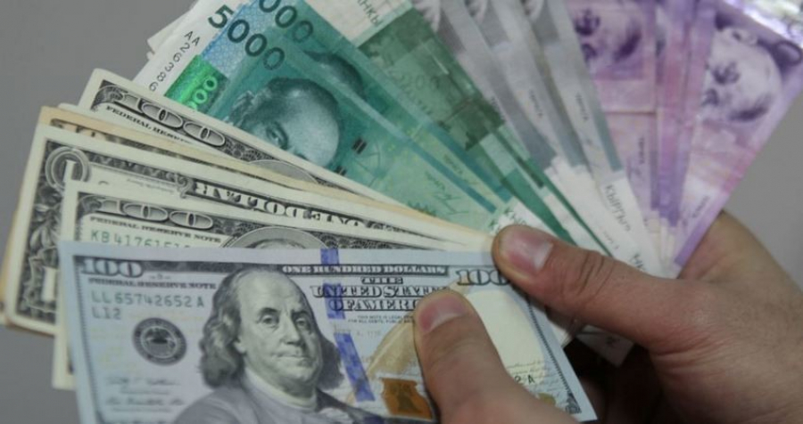 Эксперт: Стабилизация курса рубля зеркально отразится на соме