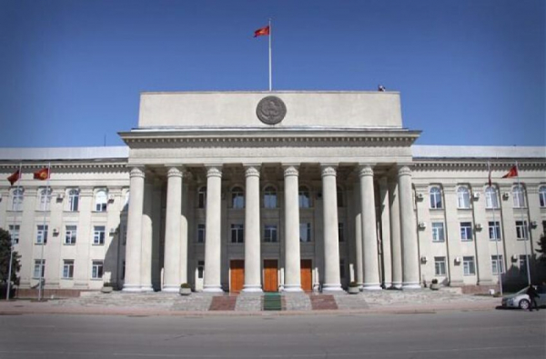 #Авторский ракурс. Об особенностях политики и политической культуры транзитного Кыргызстана