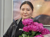 Махабат Тажибек кызы получила премию, учрежденную Джорджем Клуни и его супругой