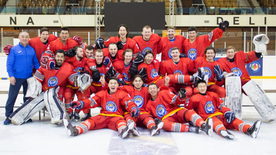 Сборная Кыргызстана по хоккею стала чемпионом мира в своем дивизионе (видео)