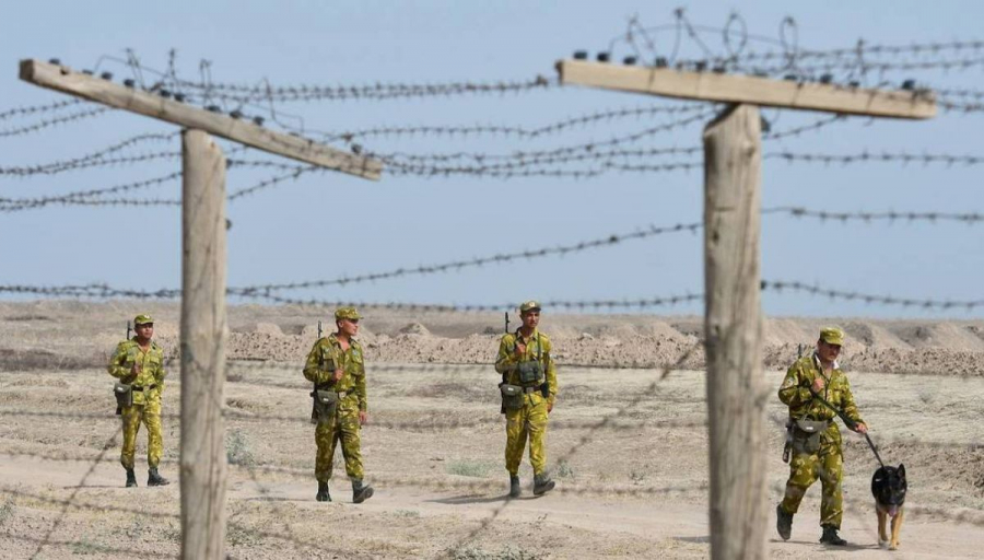 В Погранслужбе ГКНБ Кыргызстана сообщили, что обстановка на кыргызско-таджикской границе относительно стабильная