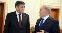 Сооронбай Жээнбеков телефон аркылуу Нурсултан Назарбаев менен сүйлөштү