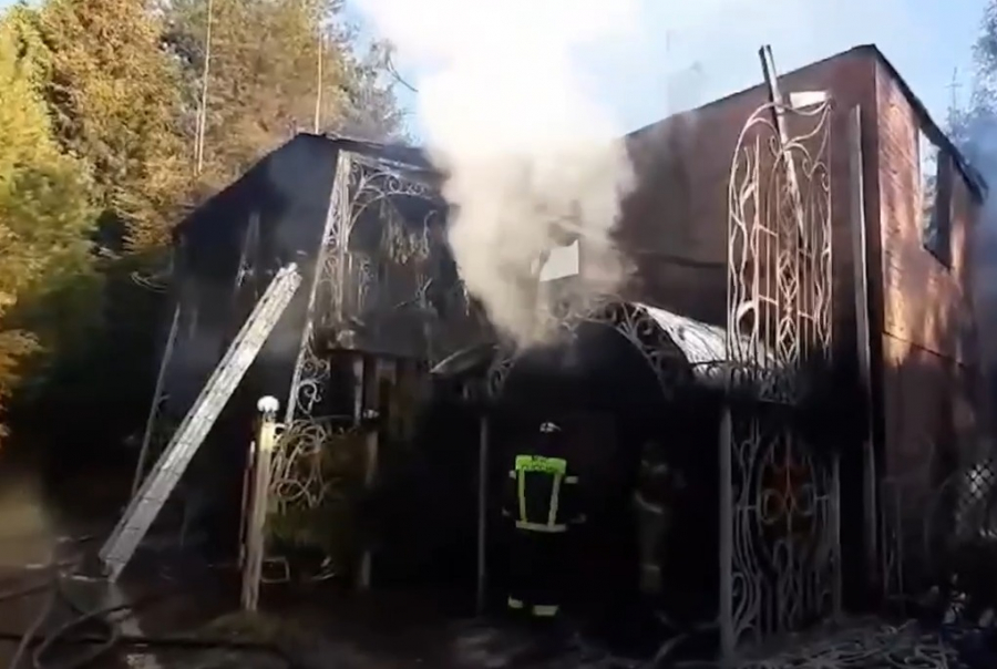 Пожар в хостеле с мигрантами в Подмосковье. Число погибших выросло до 8 (видео)